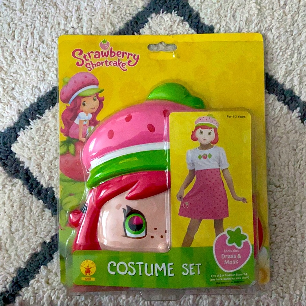 Strawberry Shortcake Costume Set